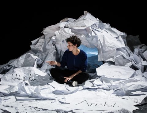 Je suis une fille sans histoire